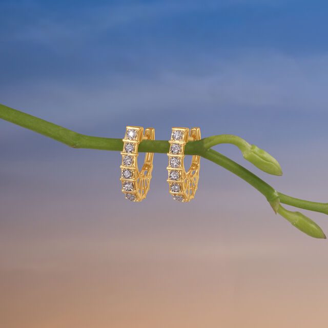 Linear Glow Diamond Hoop Earrings 