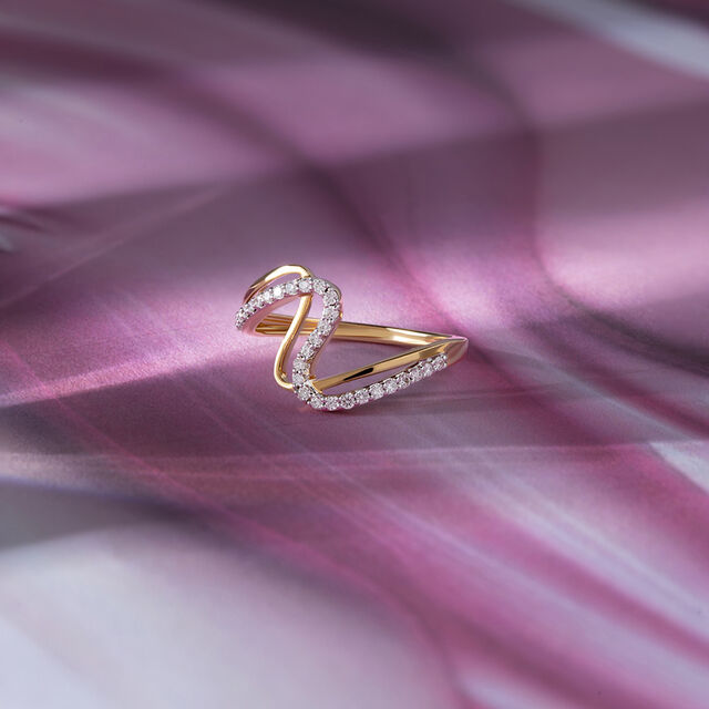 Mystic Wave Gold & Diamond Finger Ring 