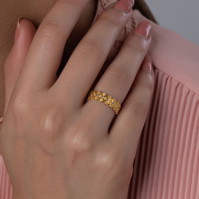 Textured Floral Gold Finger Ring 2