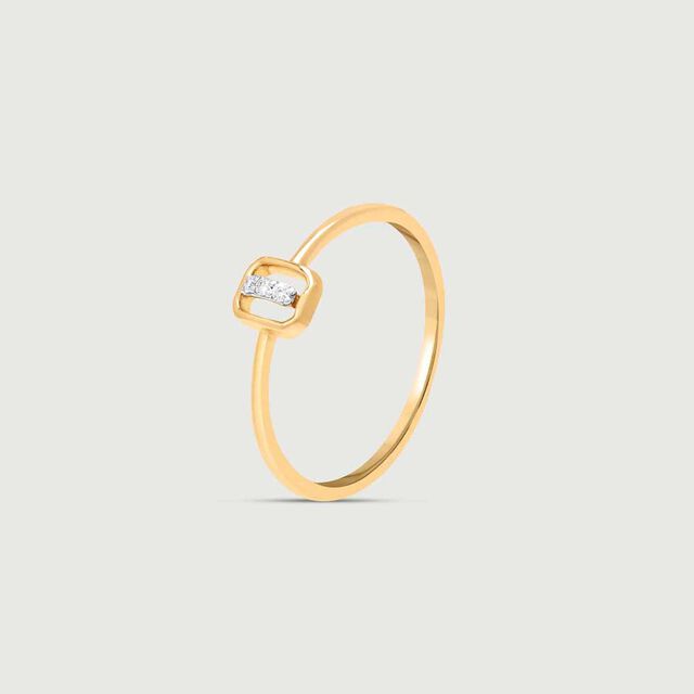 Radiant Frame Diamond Ring 5