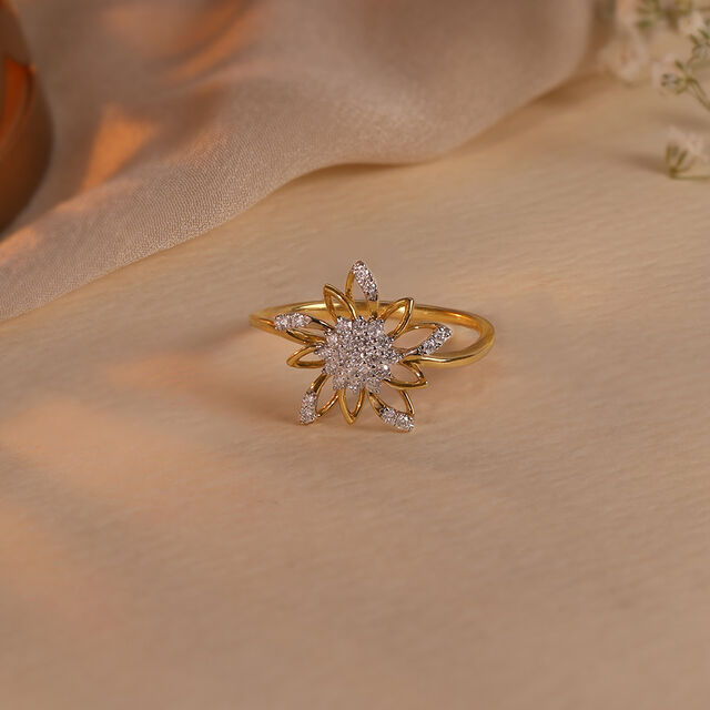 Garden Glow Gold & Diamond Finger Ring 