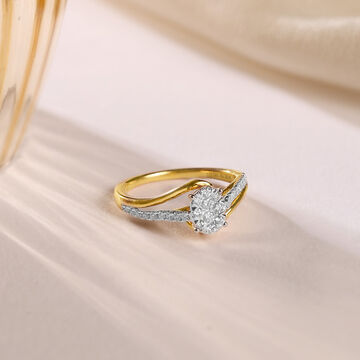 Sparkling Love Gold & Diamond Finger Ring