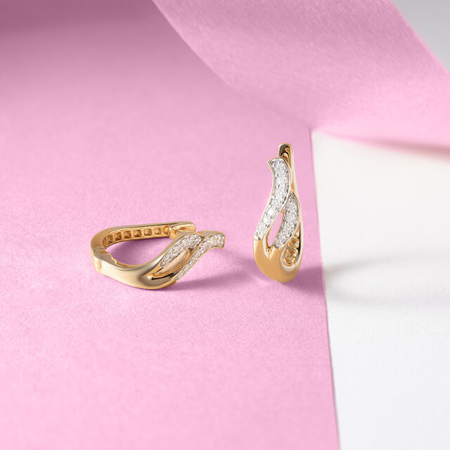 Sleek Chic Gold & Diamond Hoop Earrings 