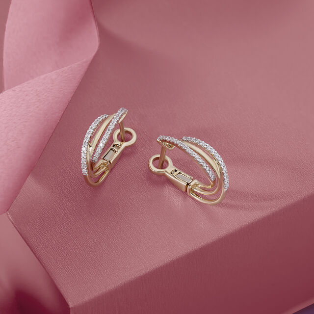 Sleek Elegance Gold & Diamond Hoop Earrings 