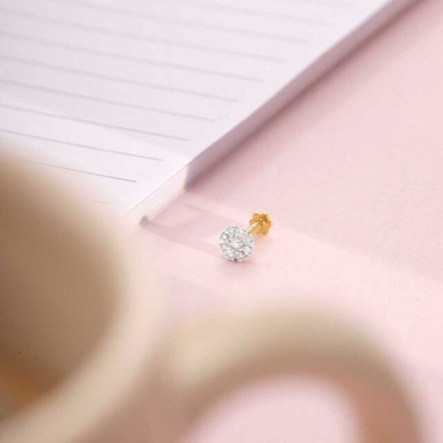Dainty Bloom Diamond Nose Pin 