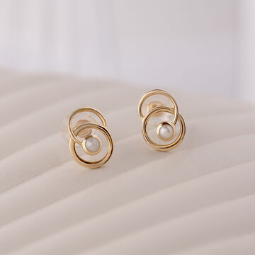 Timeless Glow Gold & Pearl Stud Earrings