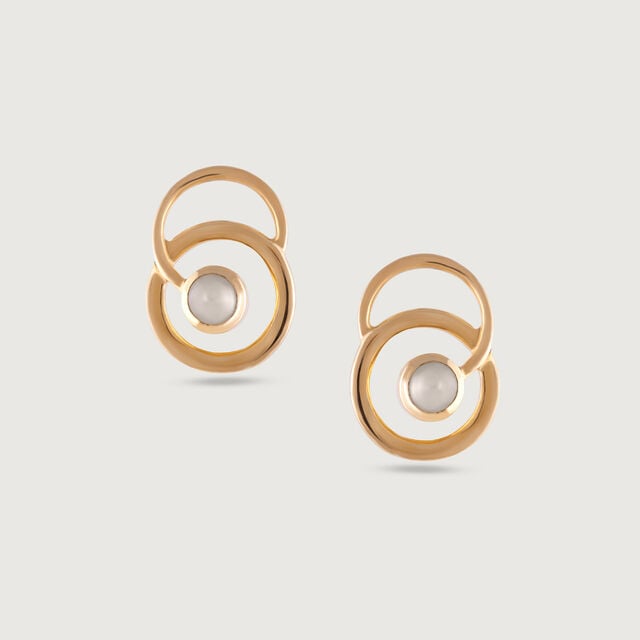 Timeless Glow Gold & Pearl Stud Earrings 3