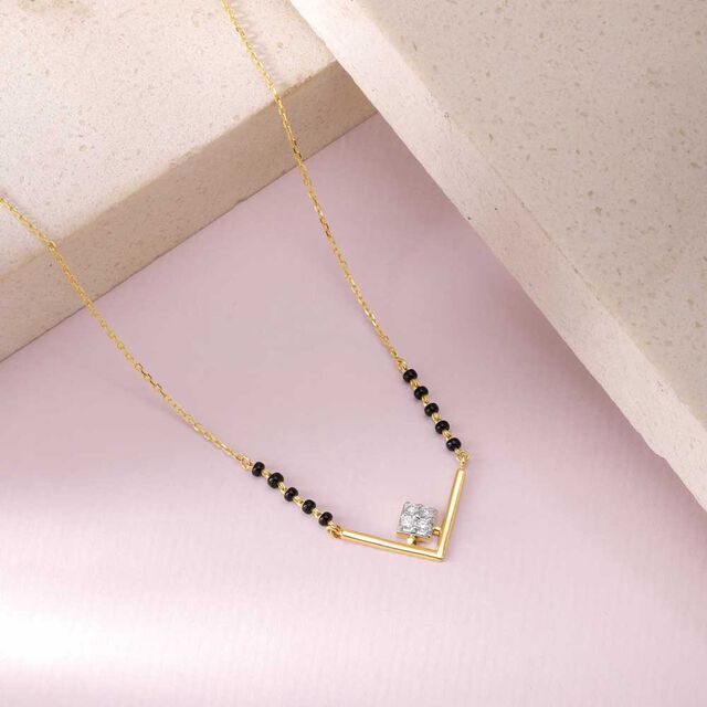 Elegant Edge Diamond Necklace 