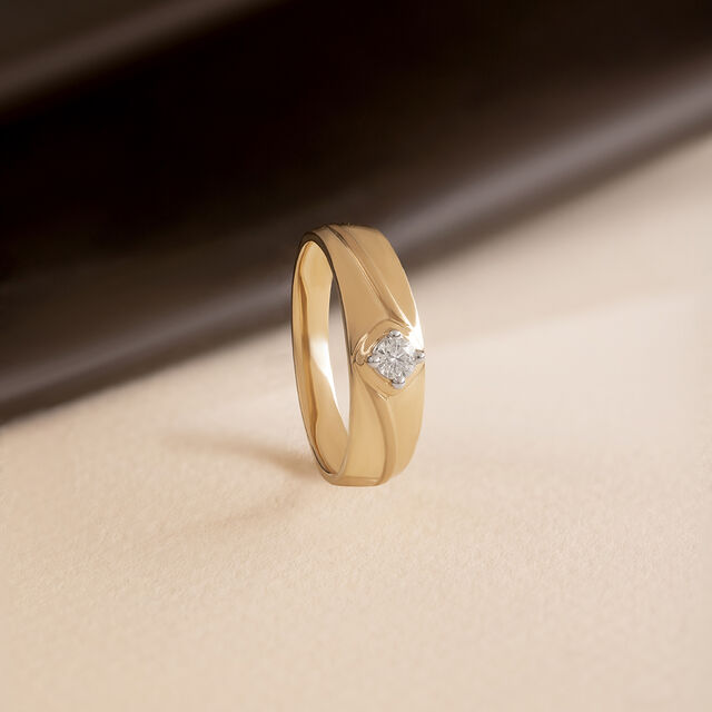 Twisted Vibe Gold & Diamond Finger Ring for Men 