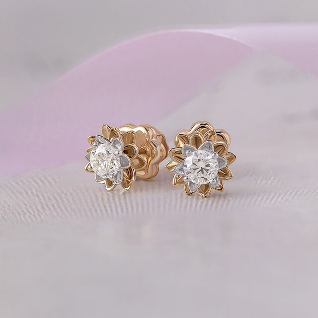 Eternal Bloom 18 kt Gold & Diamond Stud Earrings 