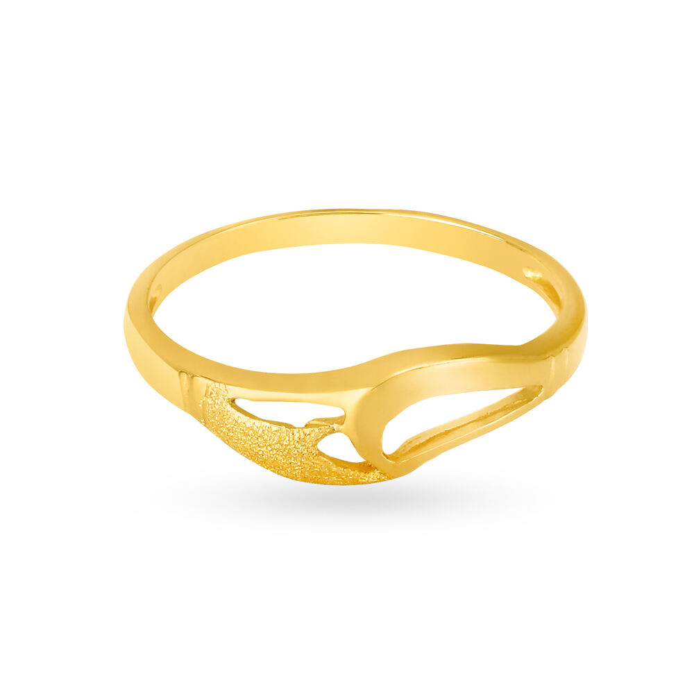 Buy Stunning Geometric Gold Ring for Men at Best Price | Tanishq UAE