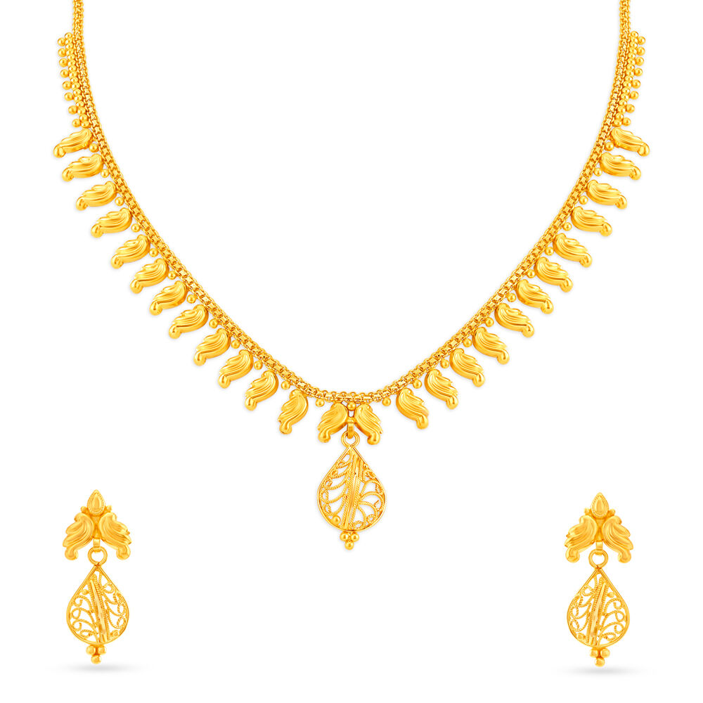 Yellow Gold Necklace Set