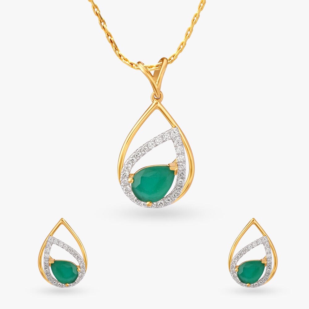 Emerald pendant tanishq hotsell