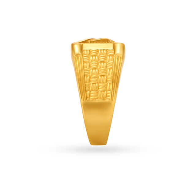 Interlock Hollow Pattern Gold Finger Ring For Men,,hi-res image number null