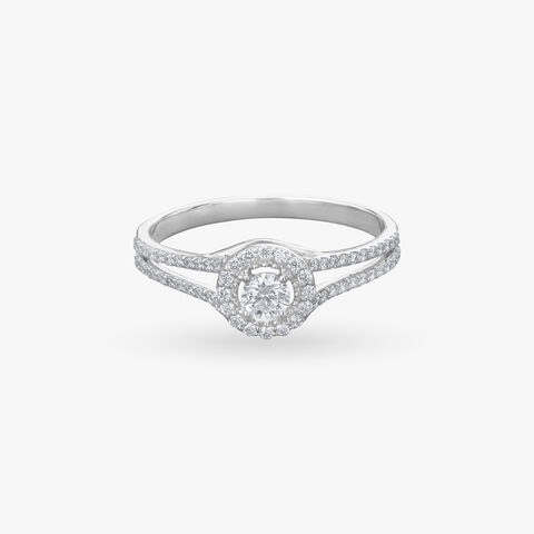 Gleaming Aura Diamond Finger Ring