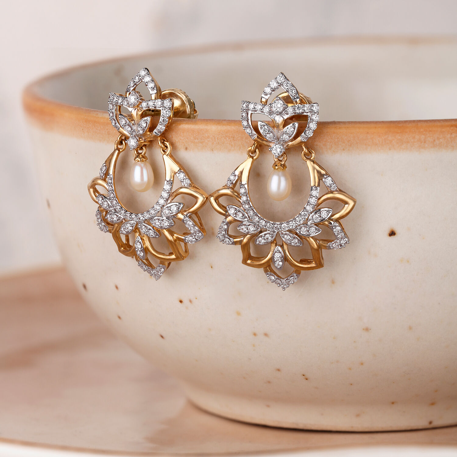 18 carat hot sale diamond earrings