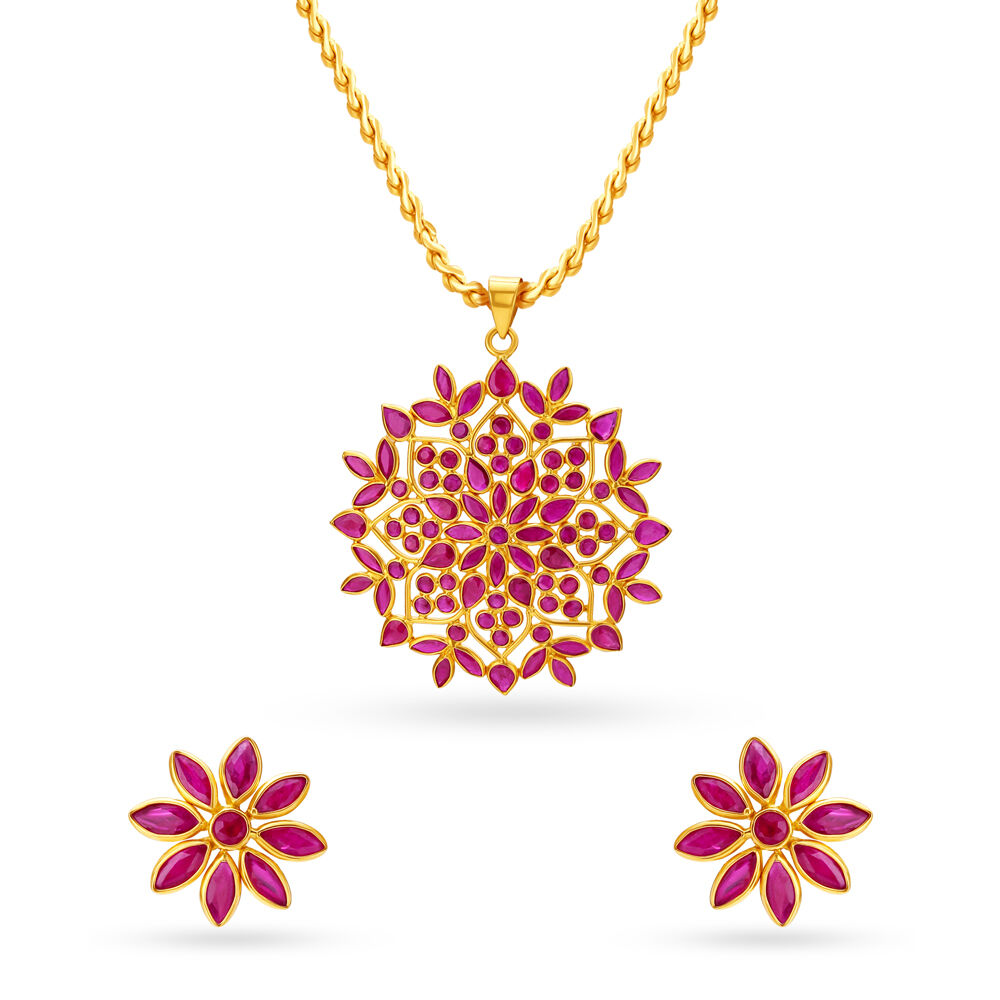 Mannat Ruby Pendant Earrings Set