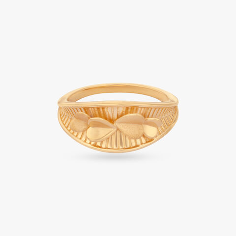 Oval Frame Gold Ring