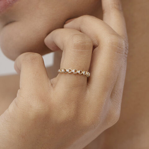 Shimmering Loop Gold & Diamond Finger Ring