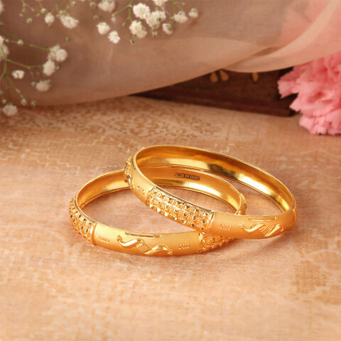 Elegant Versatile Gold Filigree Bangle