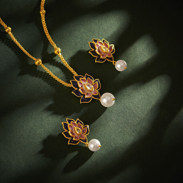 Lovely Lotus Necklace Set,,hi-res image number null