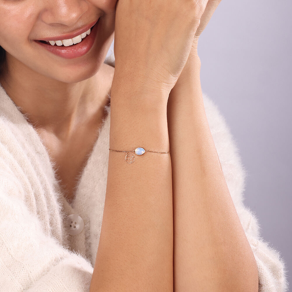 Tanishq sun sign bracelet store