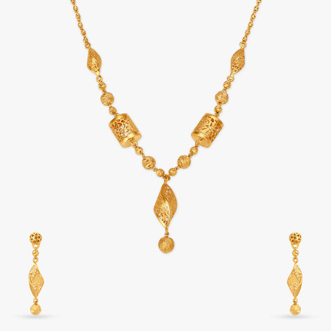 Subtle Minimalism Necklace Set