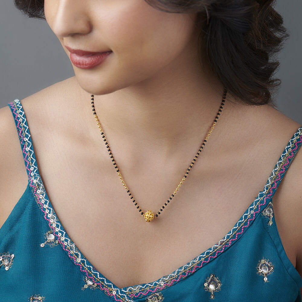 Tanishq gold on sale mangalsutra chain design