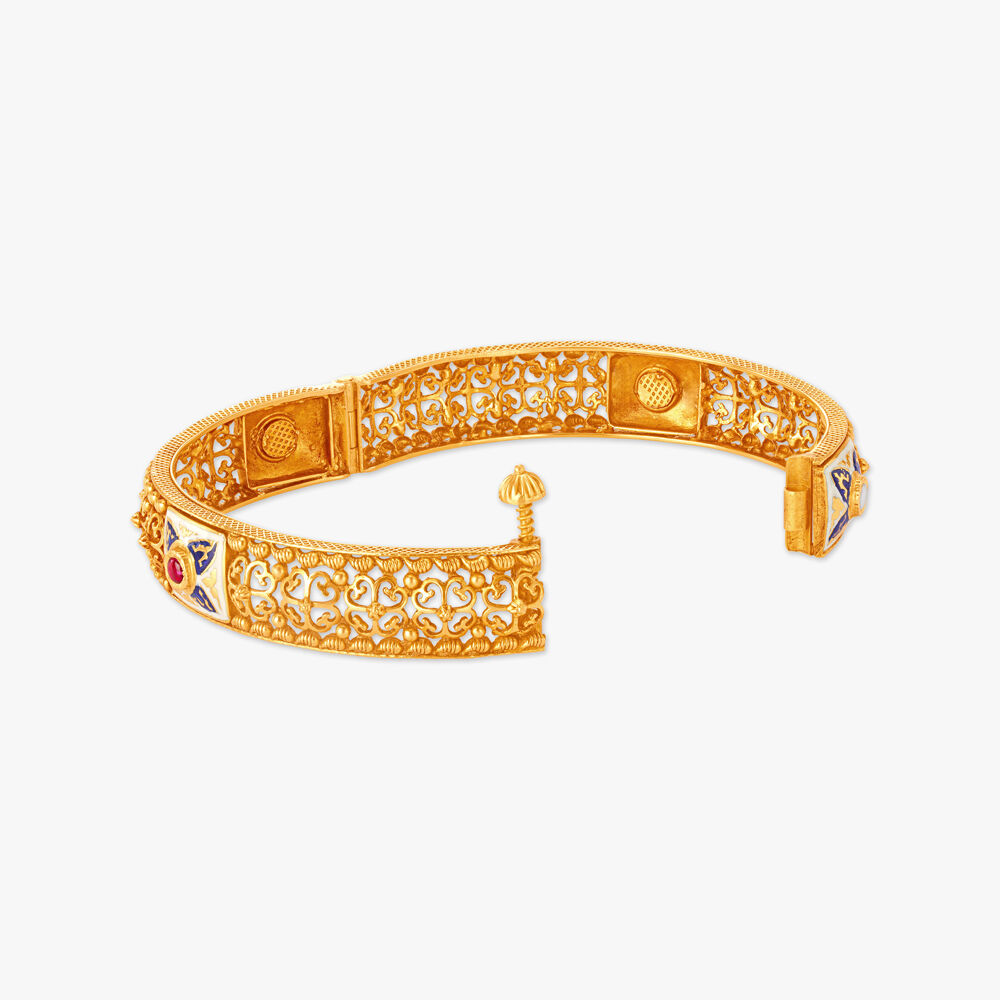 Royal tanishq gold kangan designs hotsell