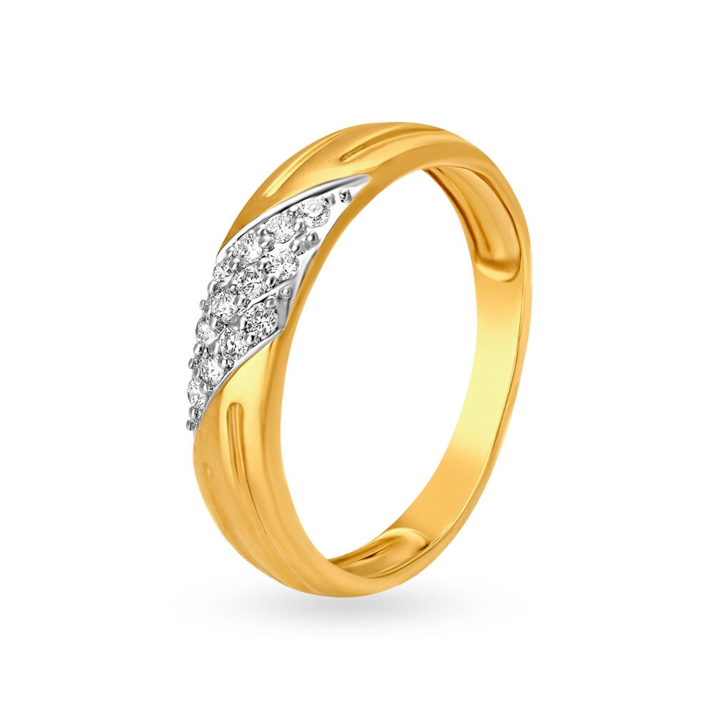 Tanishq 18KT Yellow Gold Diamond Finger Ring With Wave Design at Rs  16789/piece | Tanishq Diamond Rings in Noida | ID: 20724006312