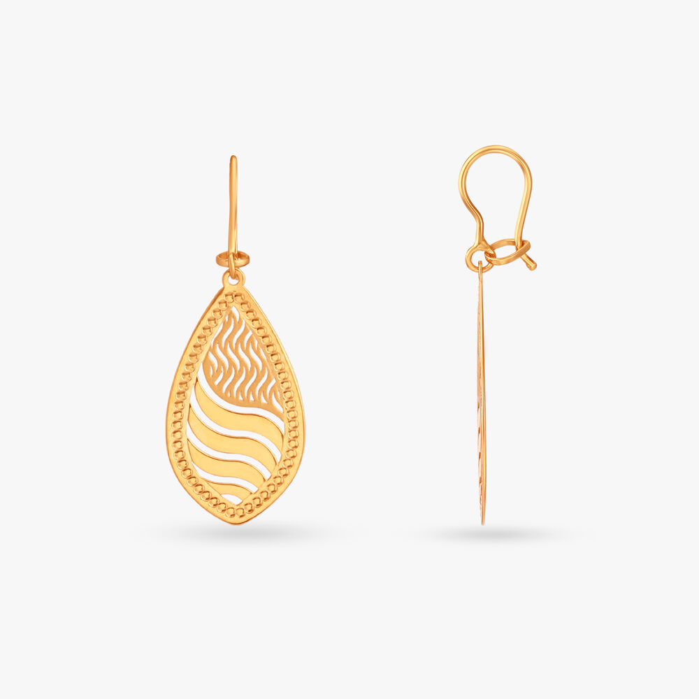 Tanishq lightweight gold earrings store