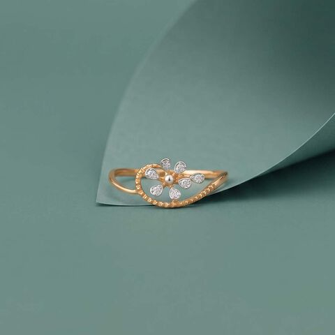 Floral Curve Diamond Ring
