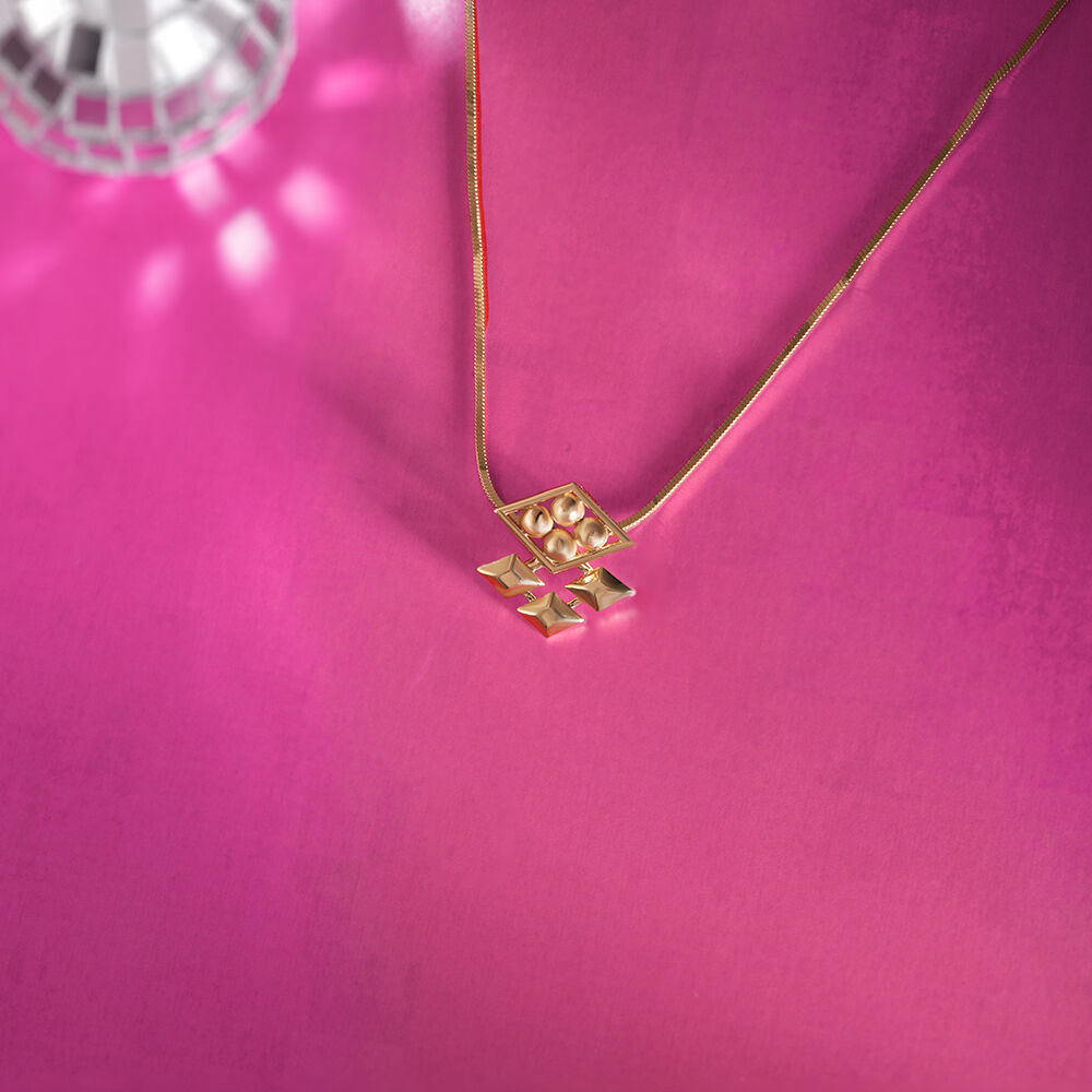 Tanishq gold chain with pendant for womens top