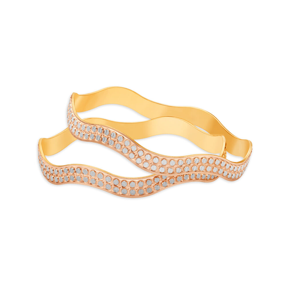 Wavy Elaborate Gold Bangle