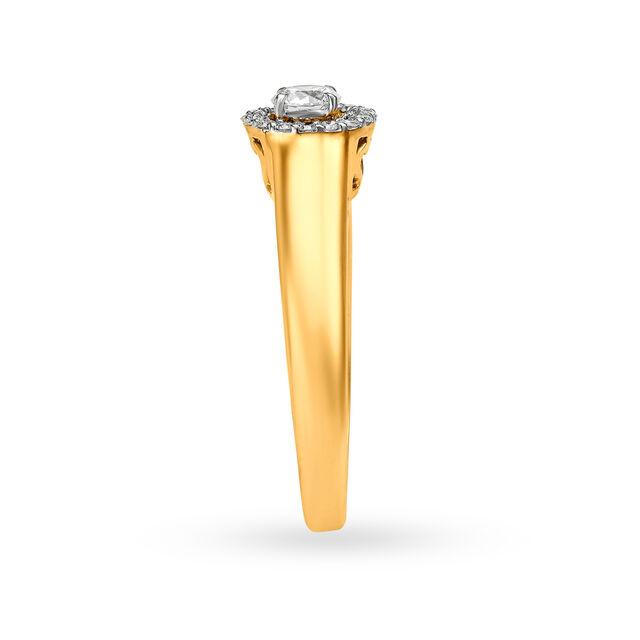 Sophisticated 18 Karat Yellow Gold And Clustered Diamond Finger Ring,,hi-res image number null