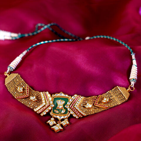Regal Radiance Gold Necklace Set