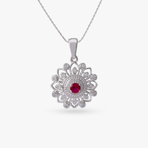 Daisy Royale Silver Pendant and Earrings Set