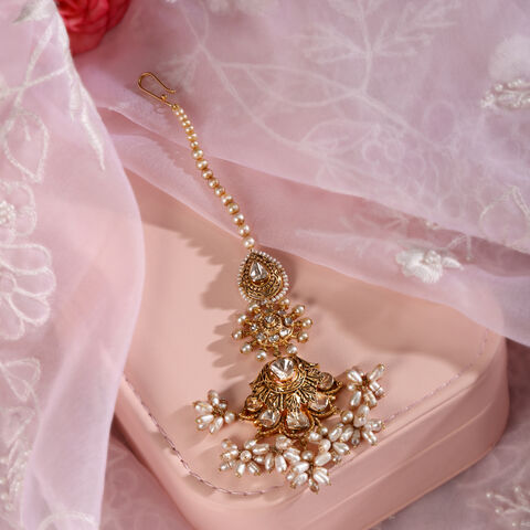 Timeless Antique Maang Tikka