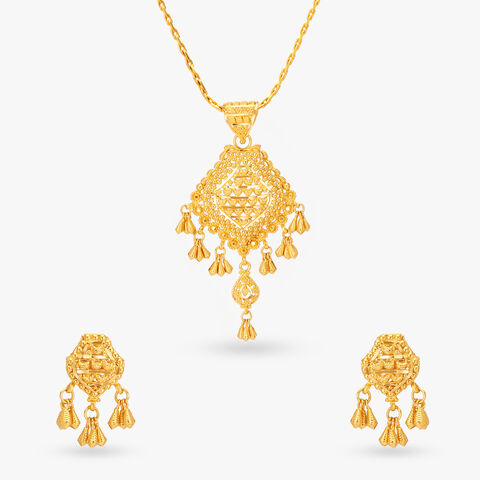 Extravagant Gold Pendant and Earrings Set