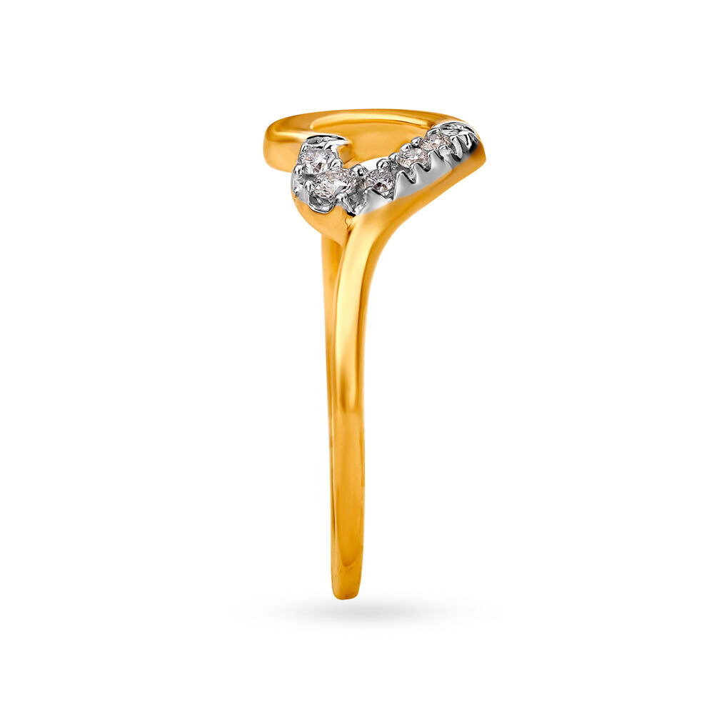 Heart shaped 18 Karat Gold And Diamond Ring