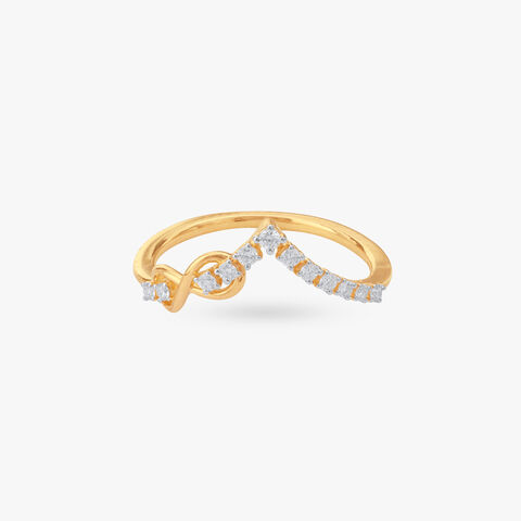 Sleek Cascade Diamond Finger Ring