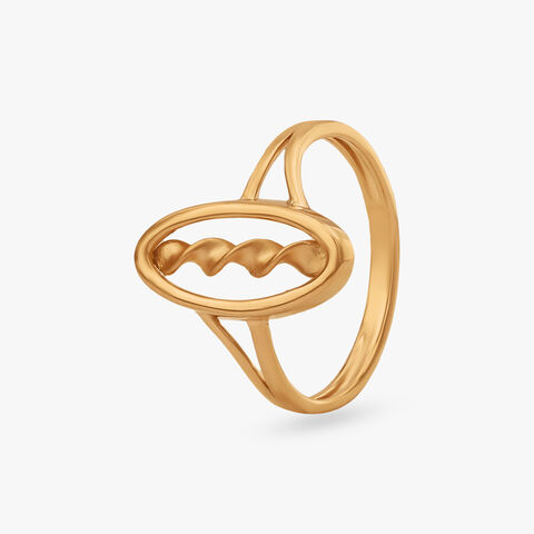 Linear Oval Gold Ring