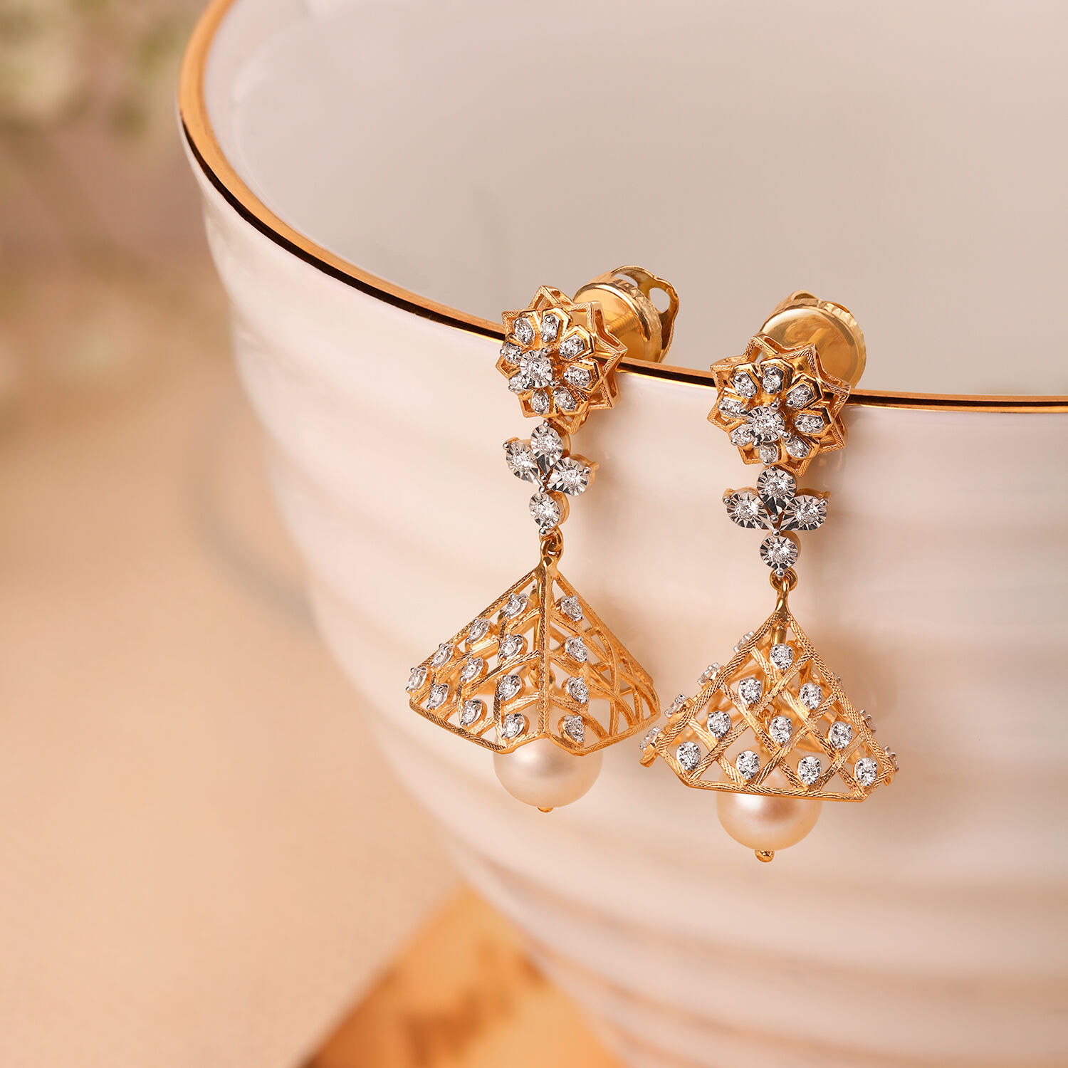 Uncut diamond jhumkas best sale tanishq