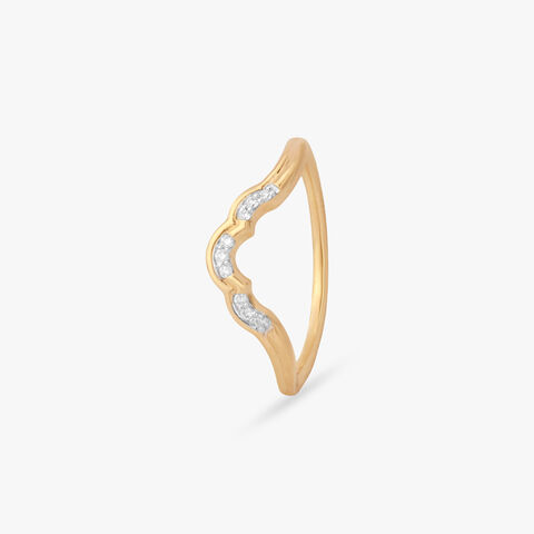 Scalloped Curve Diamond Ring