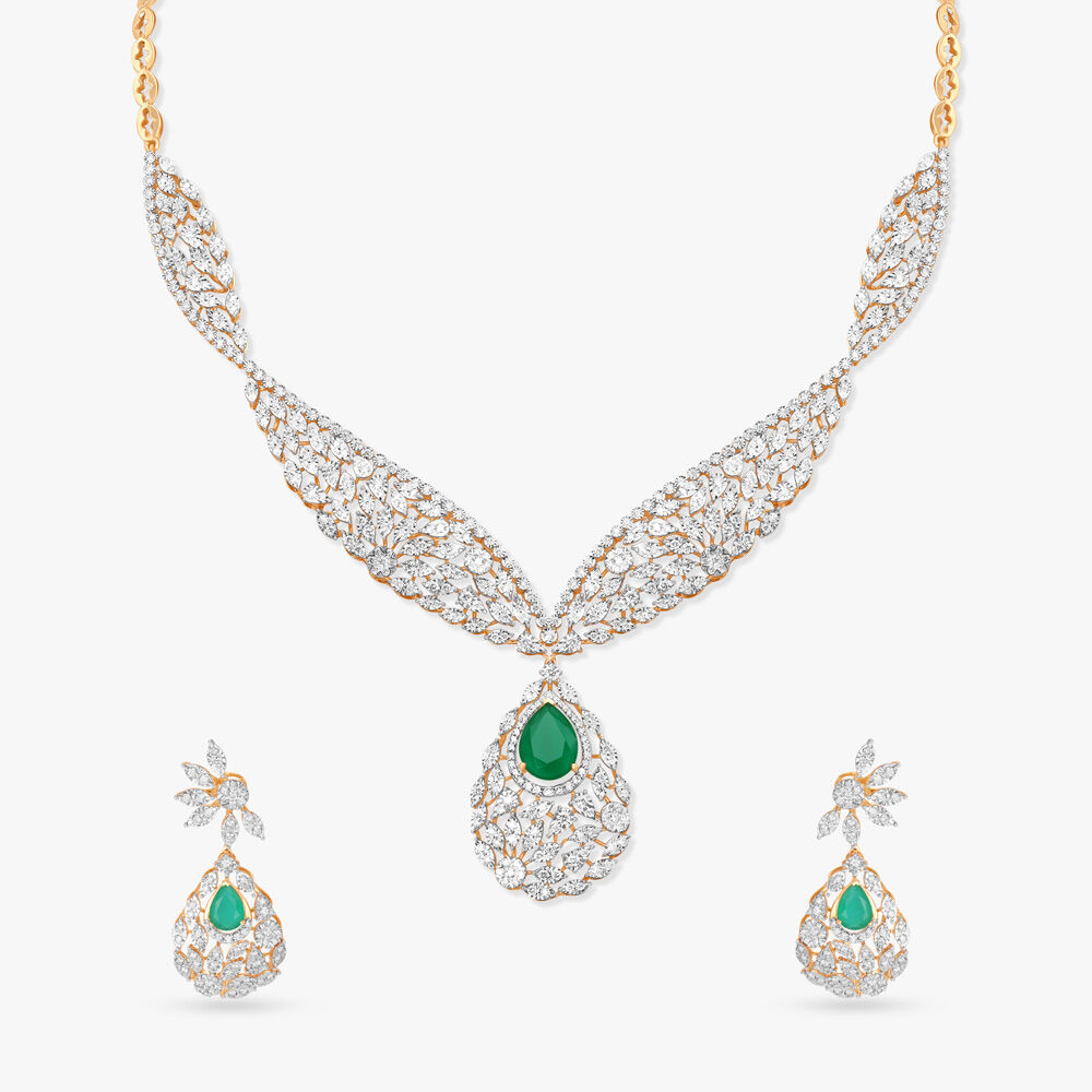 Diamond pendant necklace tanishq hotsell