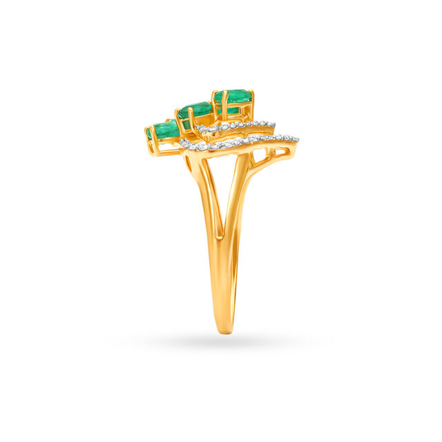 Heart Shape Emerald And Diamond Studded Ring,,hi-res image number null
