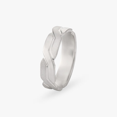 Dynamic Edge Finger Ring