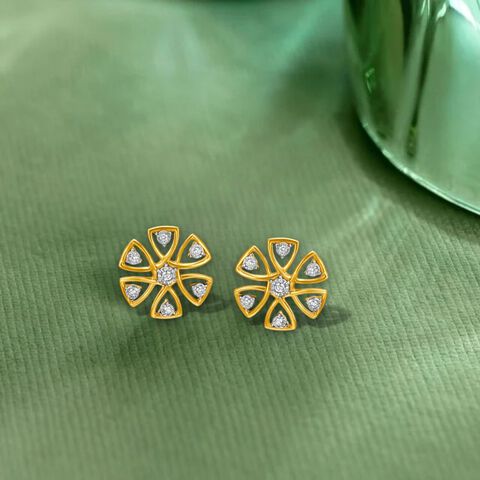 Classy 18 Karat Yellow and White Gold And Diamond Flower Stud Earrings