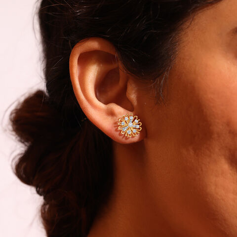 Everbloom Daisy Diamond Stud Earrings