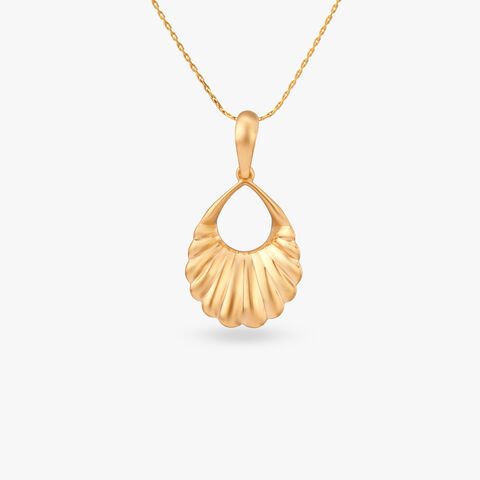 Scalloped Glow Gold Pendant